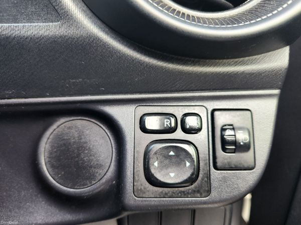 Toyota Aqua 2020 379115320