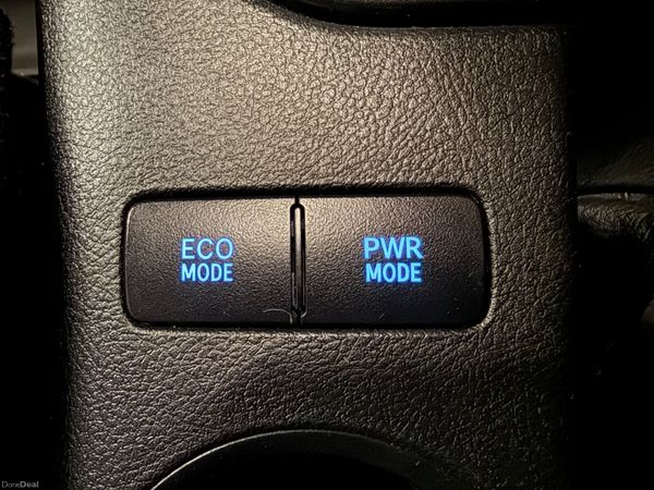 171 Toyota Hilux 2.3D4D 4 Seat Crew Cab  High Spec 379260316