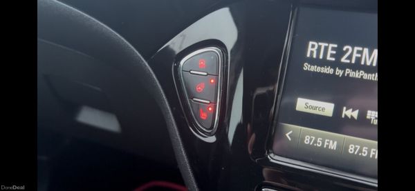 Vauxhall Corsa 2019 1.4 low miles 379296578