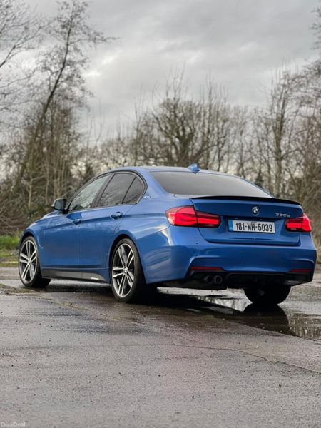 BMW 3-Series 2018 330e Hybrid 379237998