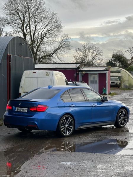 BMW 3-Series 2018 330e Hybrid 379237999