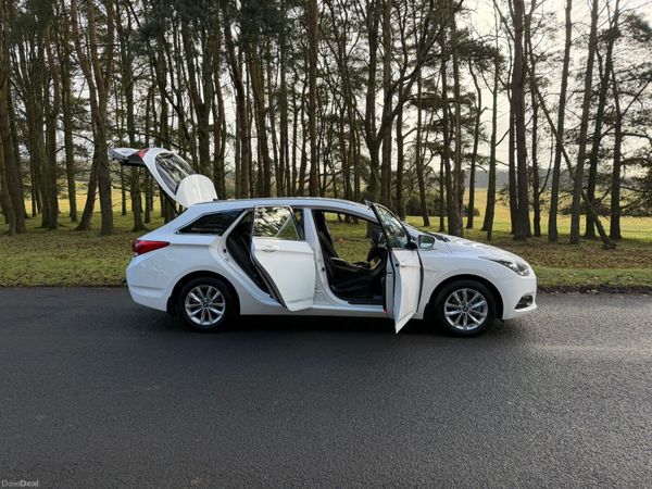 Hyundai i40 2015 Diesel Estate 379349334