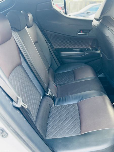 Toyota CHR 1.8 Hybrid High Spec 34000kms 2018 379362638