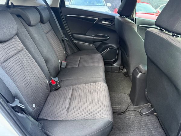 2019 Honda Fit 1.5L Hybrid Automatic 379365288