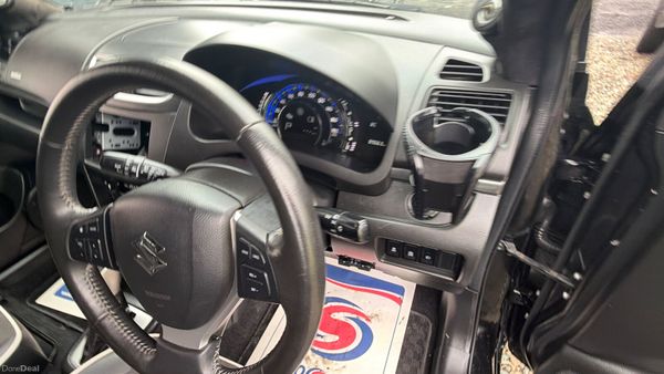 Suzuki Swift hybrid 2014 379382664