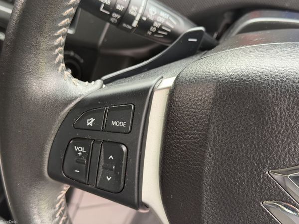 Suzuki Swift hybrid 2014 379382676