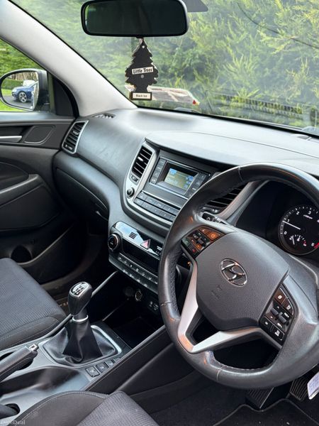 172 Hyundai Tucson - Immaculate 379384104