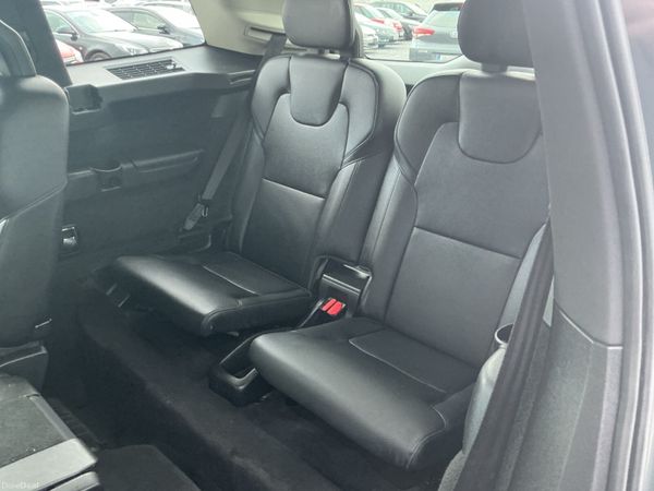 VOLVO XC90 D4 190 BHP AUTO MOMENTUM SPOTLESS 379386800