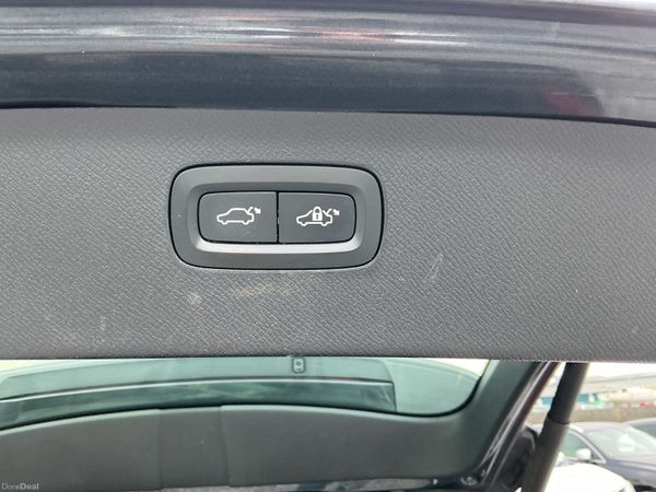 VOLVO XC90 D4 190 BHP AUTO MOMENTUM SPOTLESS 379386810