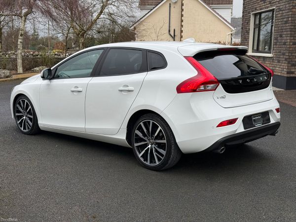 Now Reserved! Immaculate Auto 181 Volvo V40! 379398454