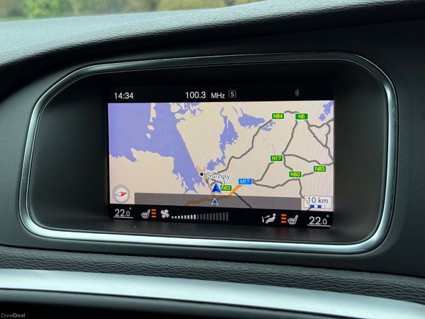 Now Reserved! Immaculate Auto 181 Volvo V40! 379398470