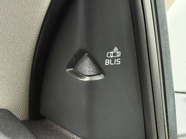 Now Reserved! Immaculate Auto 181 Volvo V40! 379398478