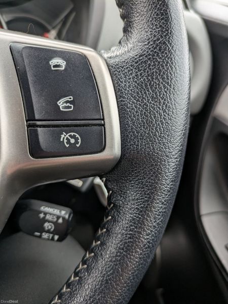 TOYOTA YARIS LUNA/ REVERSE CAMERA /NEW NCT 379307624