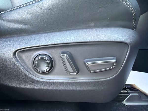 Toyota RAV4 2022 Hybrid Sol 2.5 Huge Spec 379441080