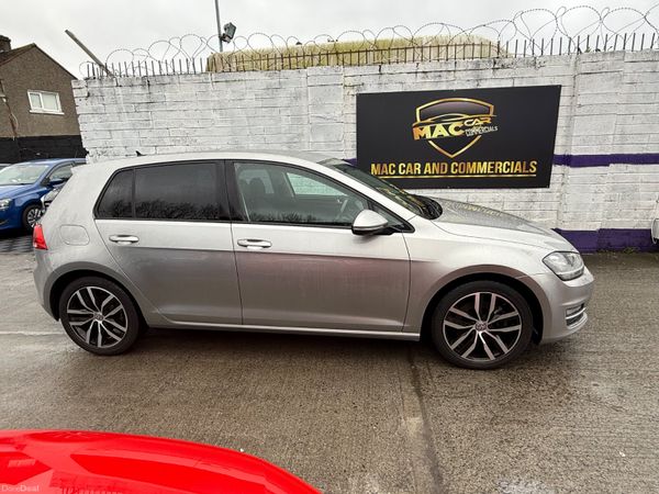 Volkswagen Golf Highline 2014 379484358