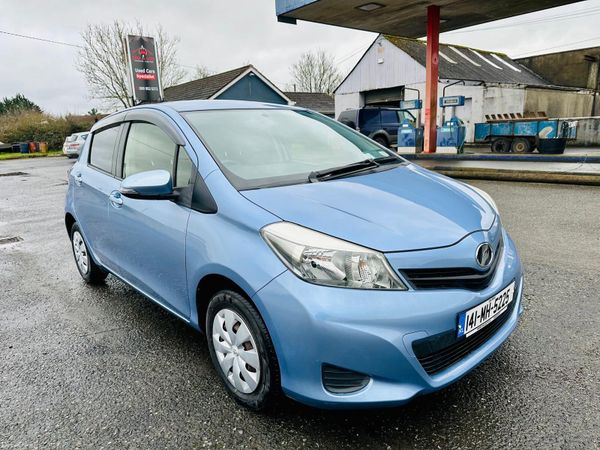 Toyota Vitz 2014 379498668
