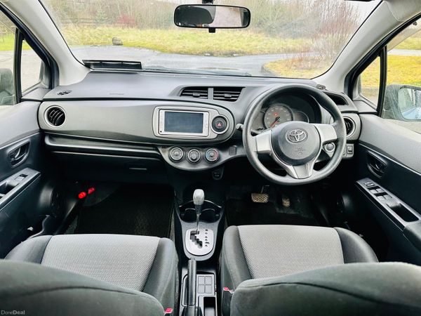 Toyota Vitz 2014 379498690