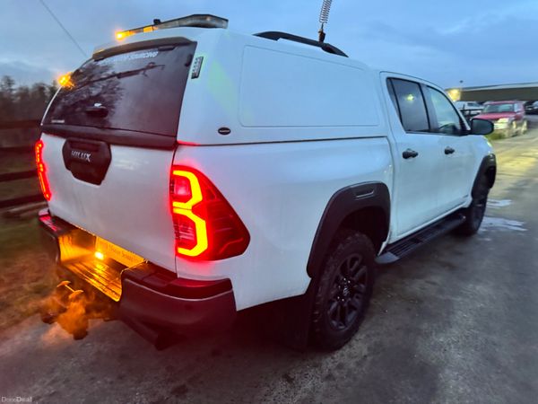 211 Toyota Hilux Invincible X 2.8L LOOK***** 379407314
