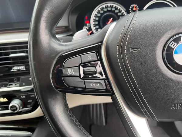 BMW 5-Series 520d SE 18" Auto 379514880