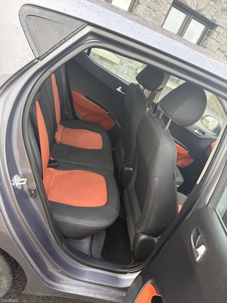 Hyundai i10 2015 379518096