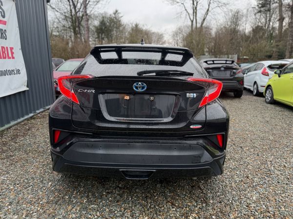 Toyota C HR 2018 379658532