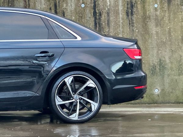 Audi A4 2016 379661244