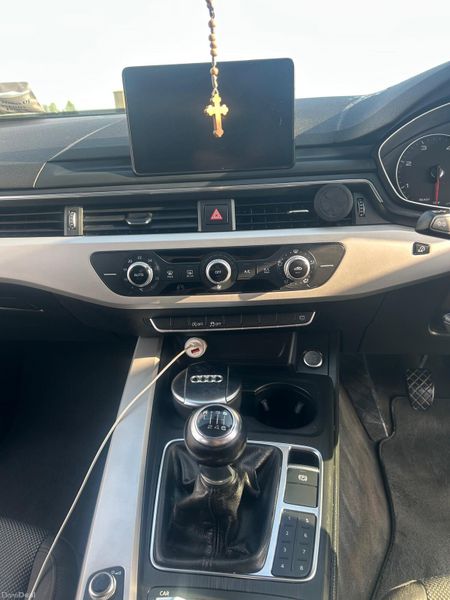 Audi A4 2016 379661252