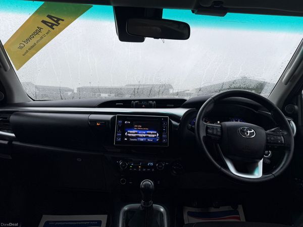 202 Toyota Hilux Invincible Low Miles***** 379665268