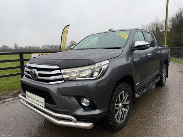 202 Toyota Hilux Invincible Low Miles***** 379665229