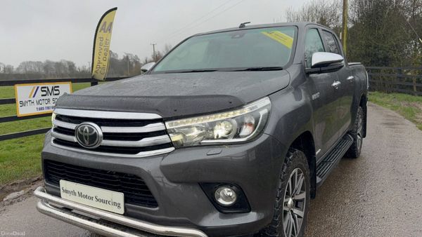 202 Toyota Hilux Invincible Low Miles***** 379665231