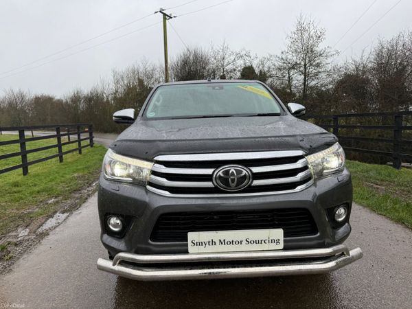 202 Toyota Hilux Invincible Low Miles***** 379665232