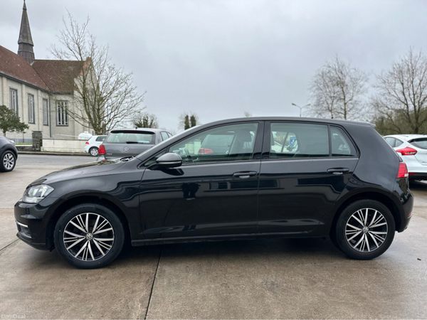 Volkswagen Golf SE NAV TDI 1.6 S 90PS 5DR 379668886