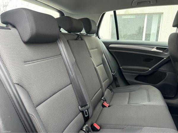 Volkswagen Golf SE NAV TDI 1.6 S 90PS 5DR 379668900