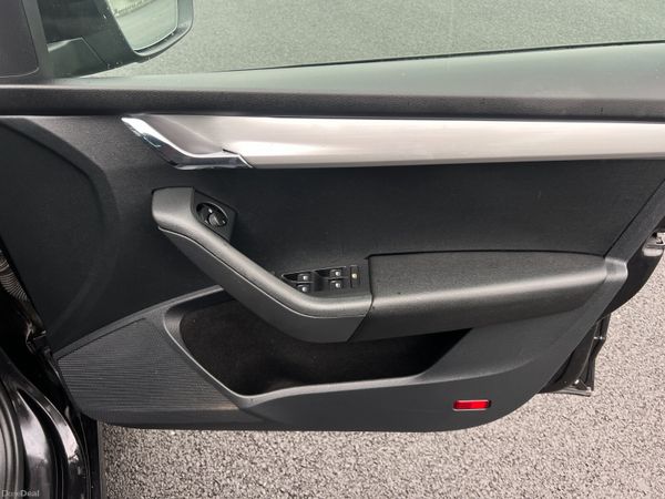 2019 (192) Skoda Octavia Sportline 2.0 TDI 150 BHP 379690856