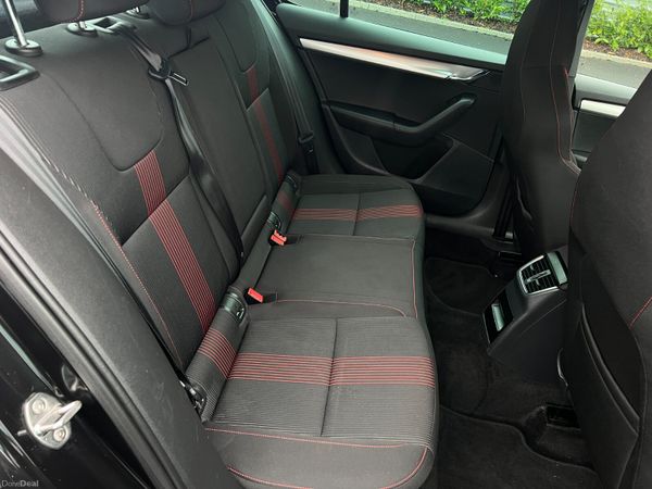 2019 (192) Skoda Octavia Sportline 2.0 TDI 150 BHP 379690876