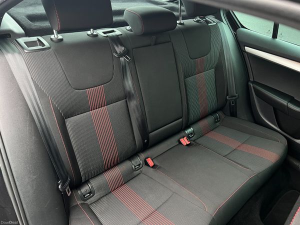 2019 (192) Skoda Octavia Sportline 2.0 TDI 150 BHP 379690880