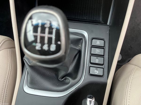 Hyundai Tucson 1.7 D Executive SE 379695878