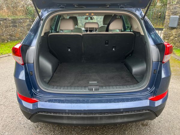 Hyundai Tucson 1.7 D Executive SE 379695820