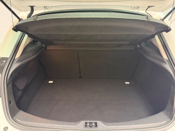 Renault Megane 2015     NEW NCT ! 379699496