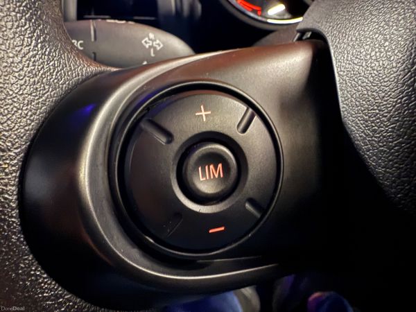 202 Mini 1.5 3 Door * V Low Klms * 379699656