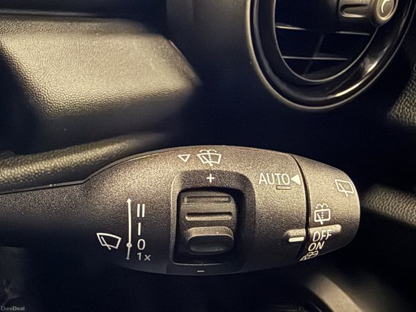 202 Mini 1.5 3 Door * V Low Klms * 379699674