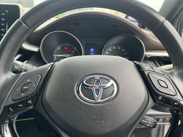 TOYOTA C-HR 2019, 1.8 HYBRID AUTO LOW KM HIGH SPEC 379620854
