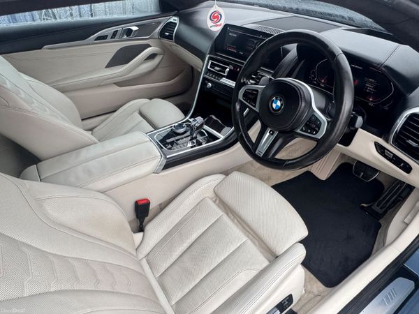 BMW M850i 2019 MASSIVE SPEC 379637212