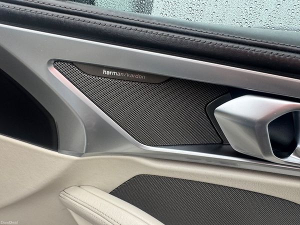 BMW M850i 2019 MASSIVE SPEC 379637220