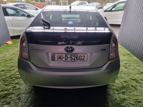 2014 Toyota Prius Automatic 379637632