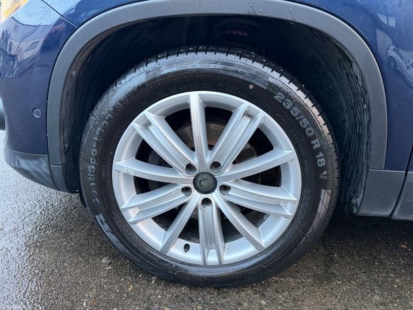 Volkswagen Tiguan Pan Roof Stunning NCT 379745304