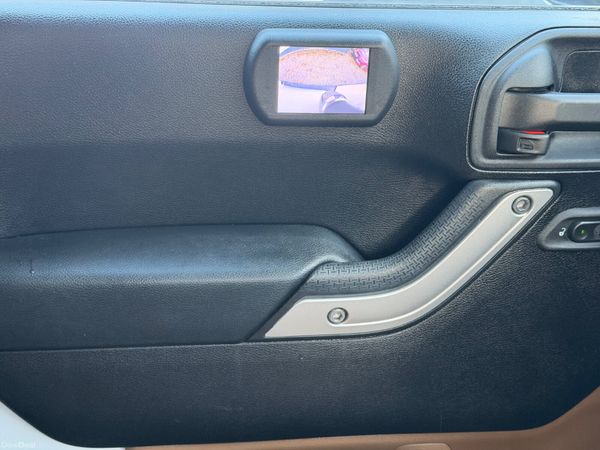 Jeep Wrangler 2014 379747856