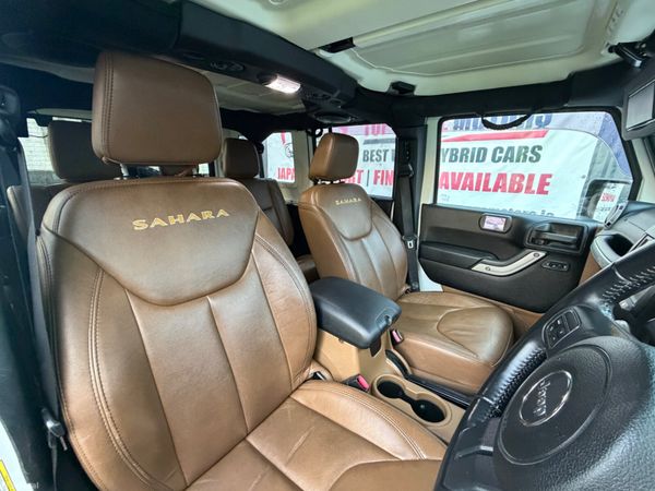 Jeep Wrangler 2014 379748032