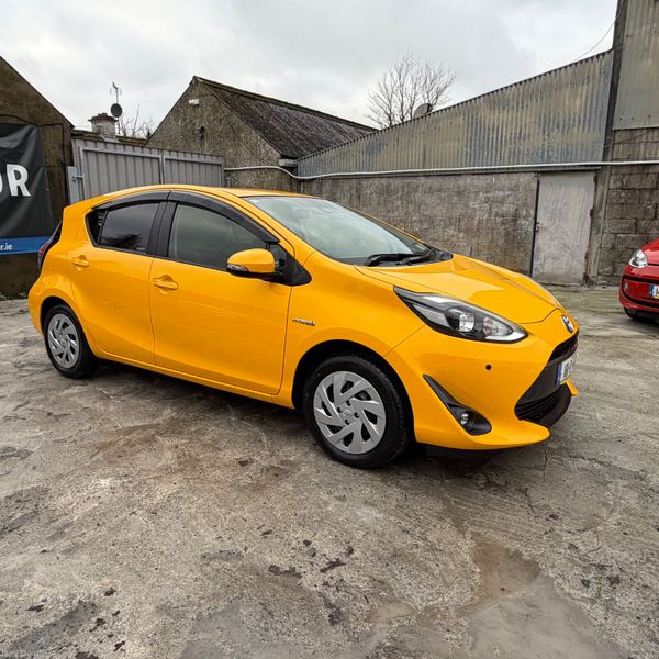 Toyota Aqua 2018 Hybrid 379759766