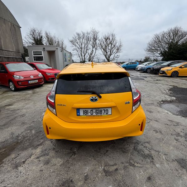 Toyota Aqua 2018 Hybrid 379759768